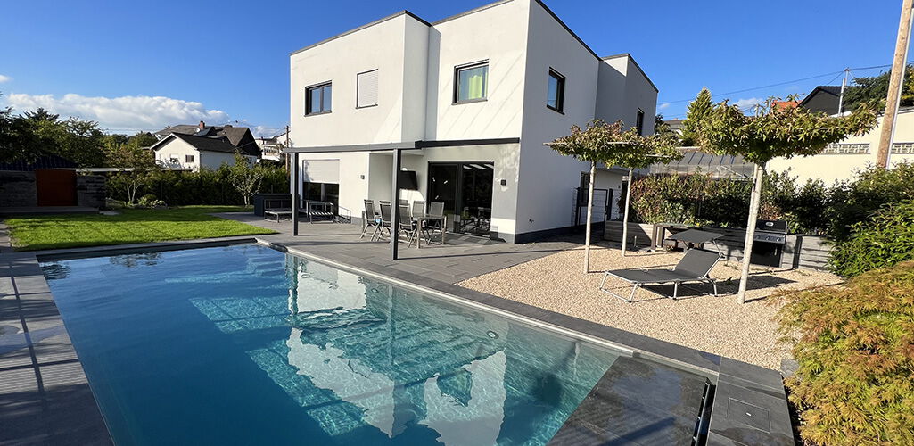 GFK-Fertigbecken Pool GFK-Fertigbecken