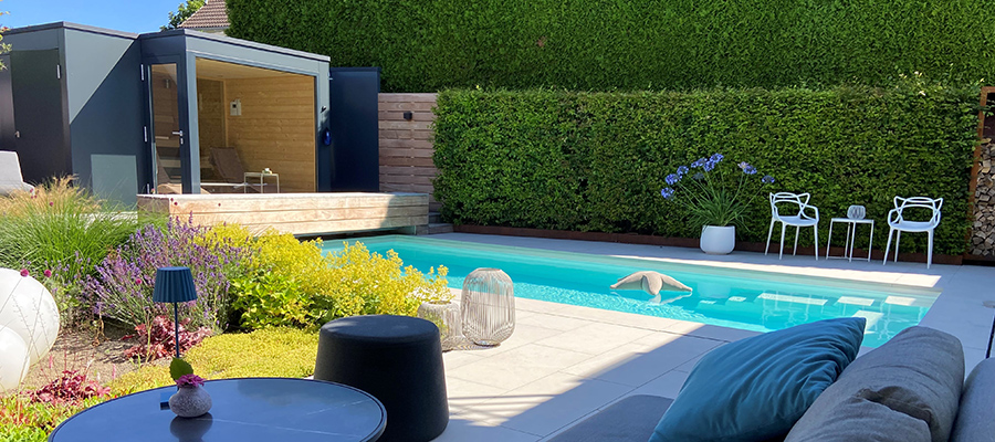 Pool und Garten